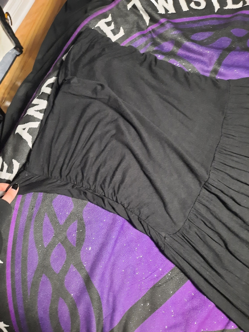 Black Tiered Maxi Dress - Unbranded - Picture 2 of 3
